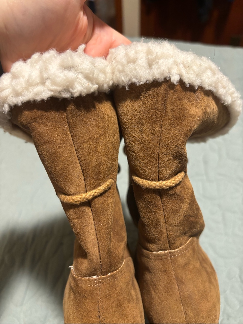 HUSH PUPPIES Women’s Tan Suede Shearling-Lined Boots Size 8 - Picture 9 of 9